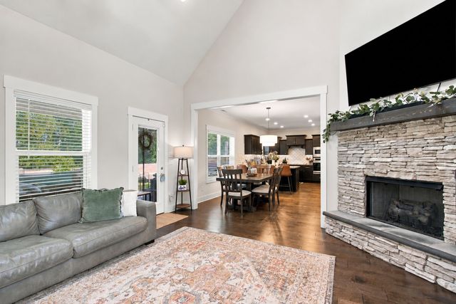 1206 Piper Glen Rd, Smyrna, TN 37167