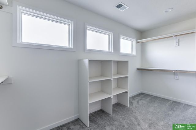 21120 Arlington Street, Elkhorn, NE 68022