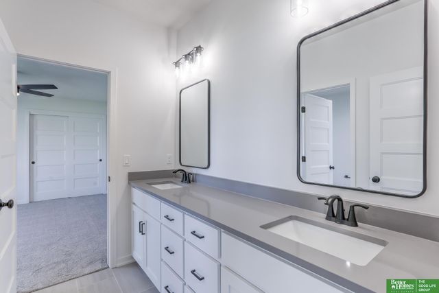 21120 Arlington Street, Elkhorn, NE 68022