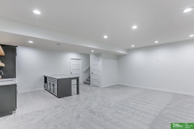 21120 Arlington Street, Elkhorn, NE 68022