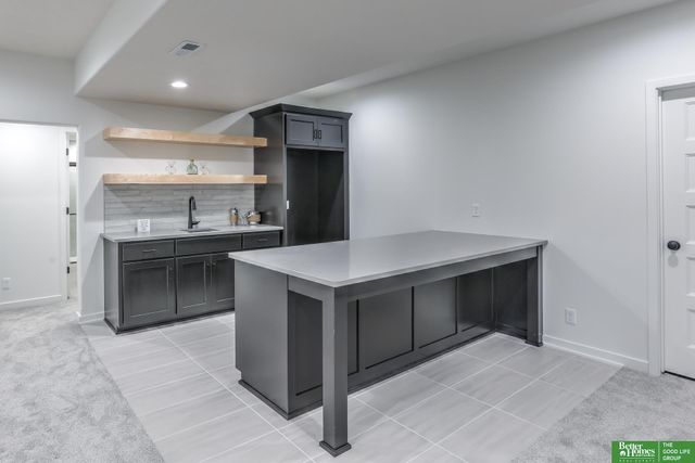 21120 Arlington Street, Elkhorn, NE 68022