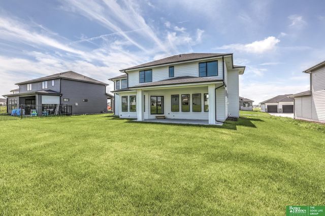 21120 Arlington Street, Elkhorn, NE 68022