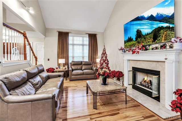 2524 Nicole Drive, Wheatfield, NY 14304