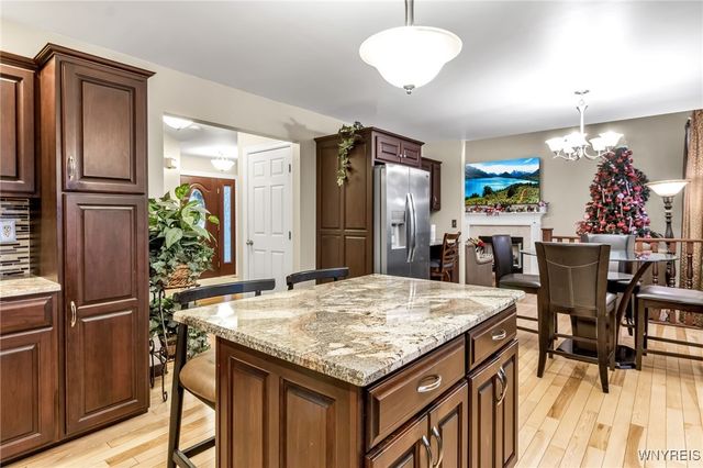 2524 Nicole Drive, Wheatfield, NY 14304