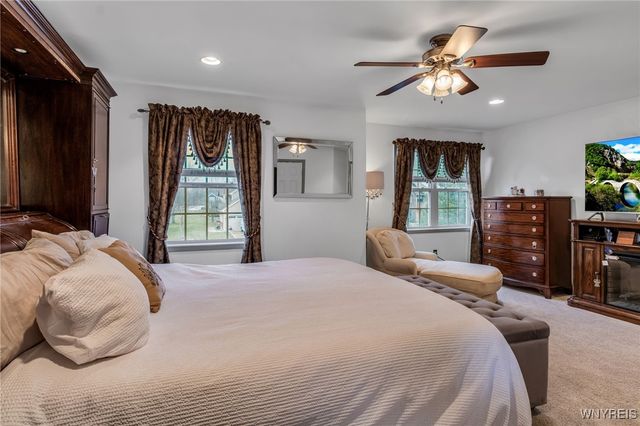 2524 Nicole Drive, Wheatfield, NY 14304