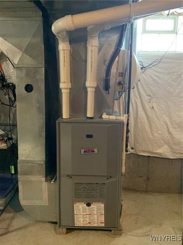 2524 Nicole Drive, Wheatfield, NY 14304