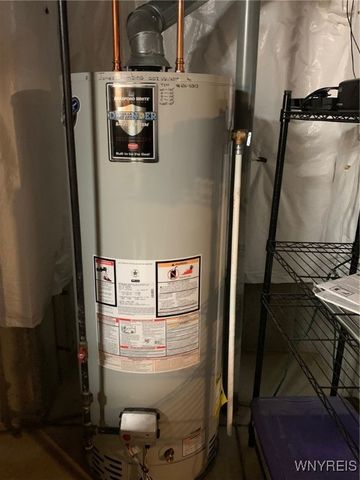 2524 Nicole Drive, Wheatfield, NY 14304