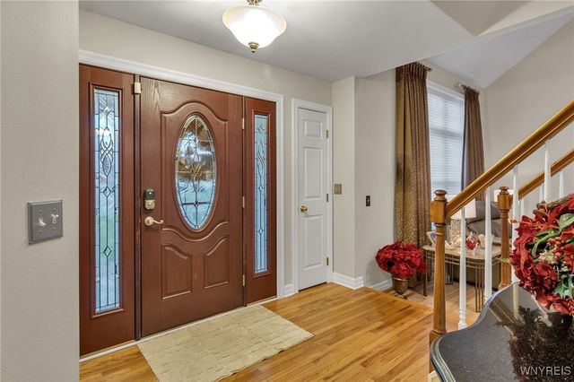 2524 Nicole Drive, Wheatfield, NY 14304