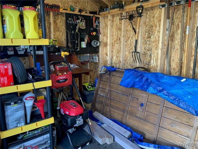 2524 Nicole Drive, Wheatfield, NY 14304