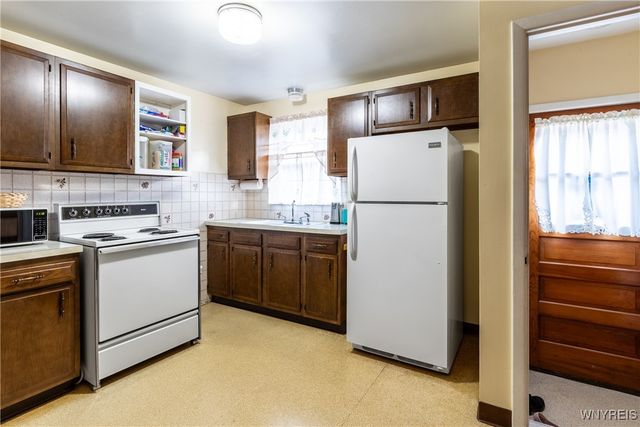 396 Cleveland Drive, Tonawanda, NY 14223