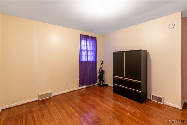 396 Cleveland Drive, Tonawanda, NY 14223