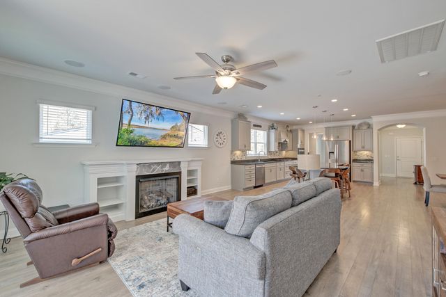 2186 Saint Johns Woods Parkway, Johns Island, SC 29455