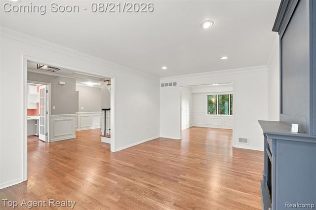 412 Streamview Court, Rochester Hills, MI 48309