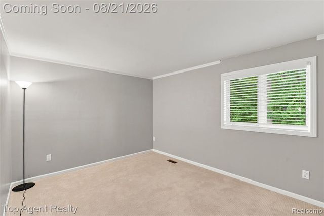 412 Streamview Court, Rochester Hills, MI 48309