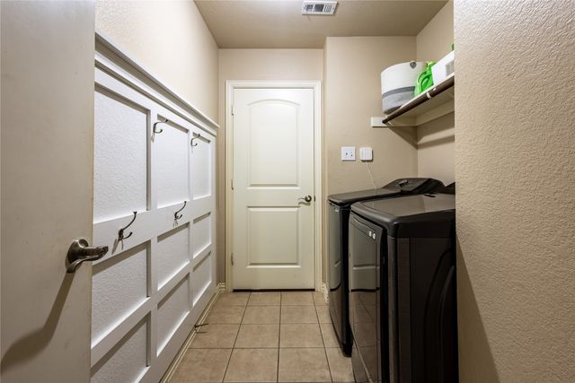 218 Rawhide Street, Waxahachie, TX 75165