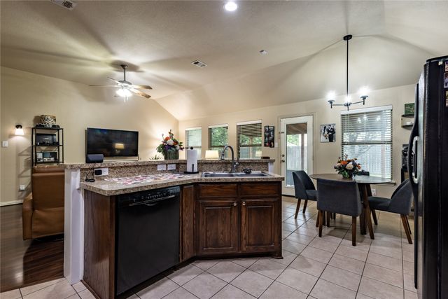 218 Rawhide Street, Waxahachie, TX 75165