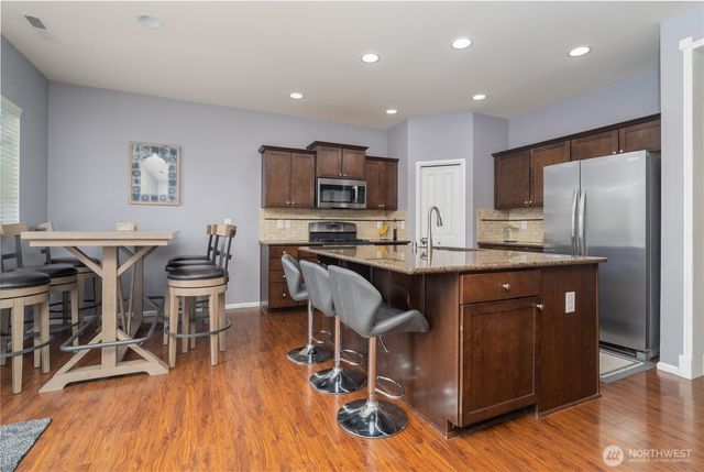3017 Eagle Loop NE, Lacey, WA 98516