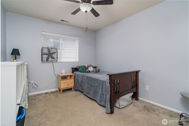 3017 Eagle Loop NE, Lacey, WA 98516