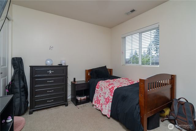 3017 Eagle Loop NE, Lacey, WA 98516