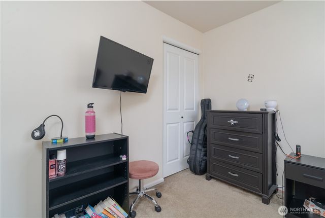 3017 Eagle Loop NE, Lacey, WA 98516