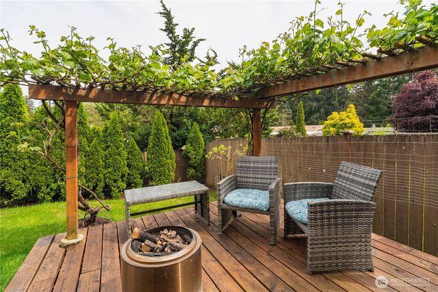 3017 Eagle Loop NE, Lacey, WA 98516