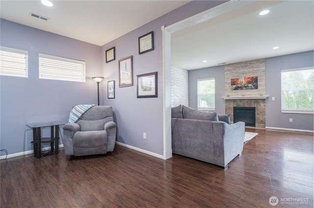 3017 Eagle Loop NE, Lacey, WA 98516