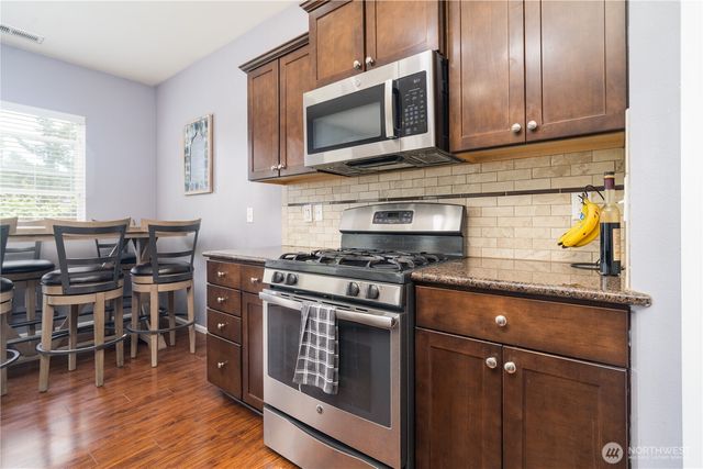 3017 Eagle Loop NE, Lacey, WA 98516