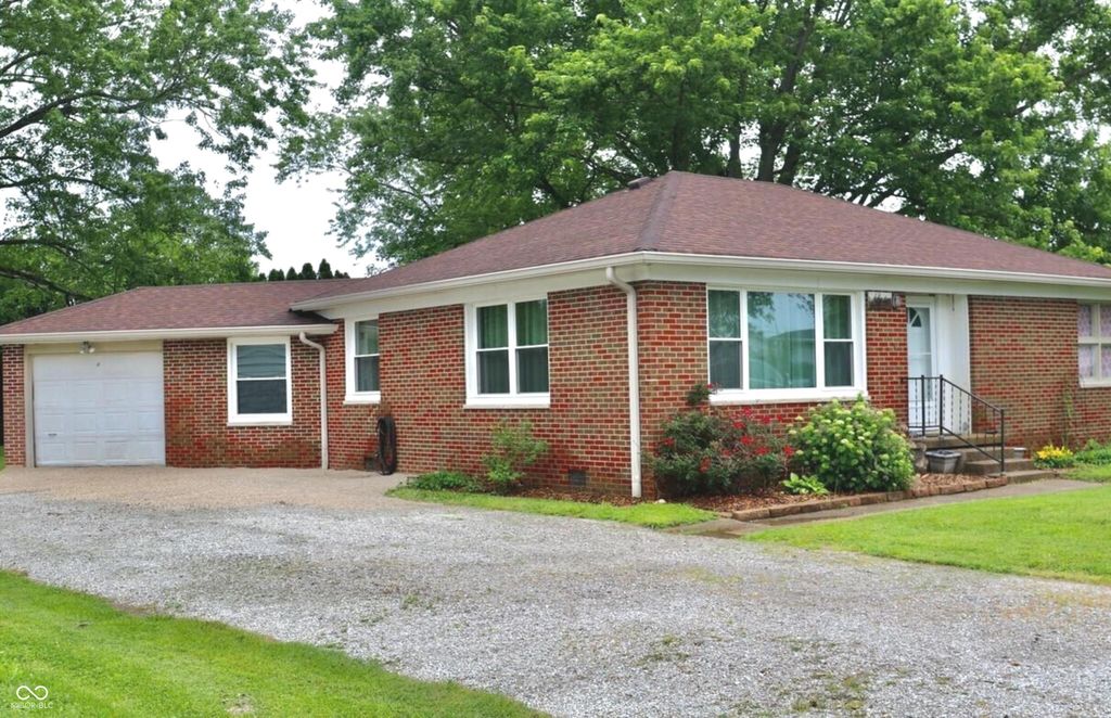 52 W.Mill Street, New Palestine, IN 46163