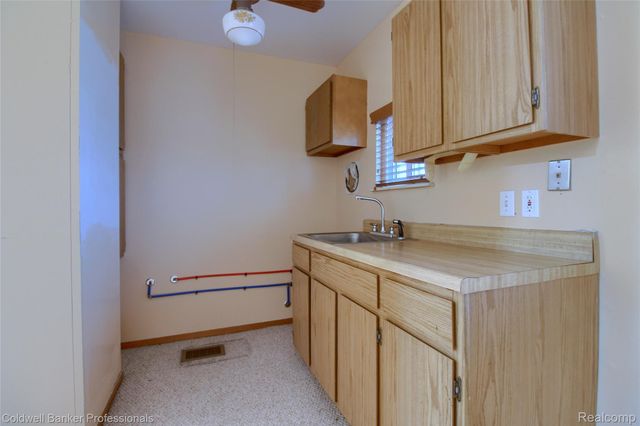 2838 Appleridge Street, Ypsilanti, MI 48198