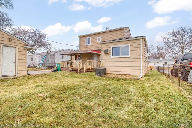2838 Appleridge Street, Ypsilanti, MI 48198