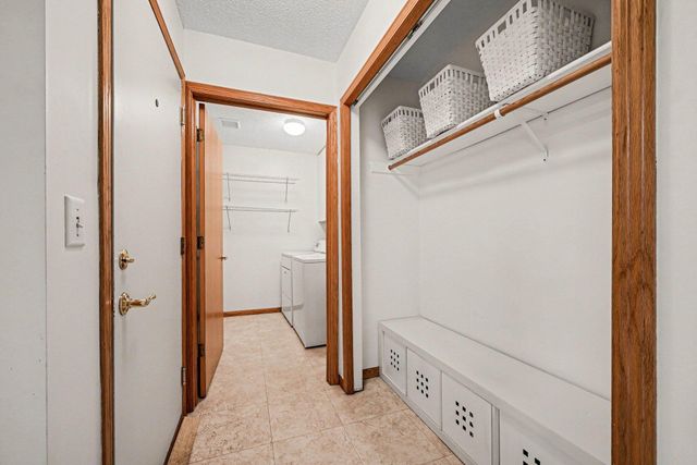 25555 Park Lane, Shorewood, MN 55331