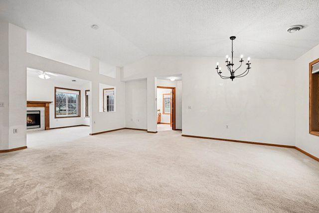 25555 Park Lane, Shorewood, MN 55331