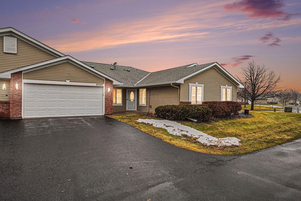 25555 Park Lane, Shorewood, MN 55331