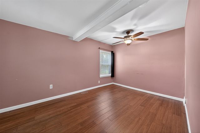 23830 Scotia Road, Oak Park, MI 48237