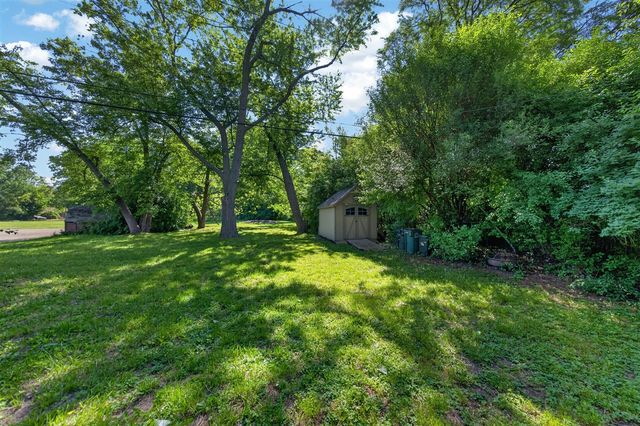 23830 Scotia Road, Oak Park, MI 48237