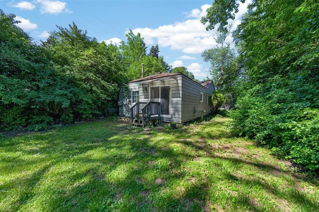 23830 Scotia Road, Oak Park, MI 48237