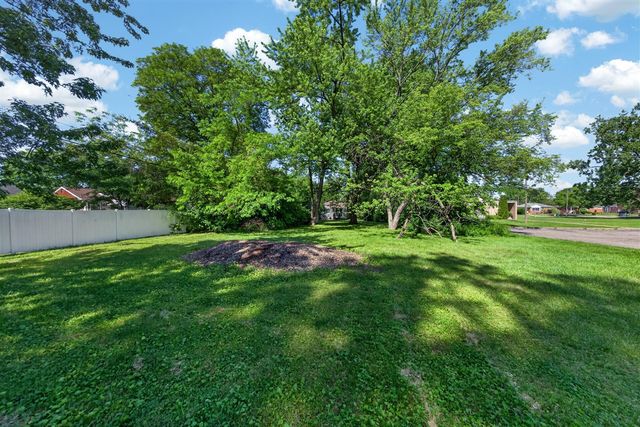 23830 Scotia Road, Oak Park, MI 48237