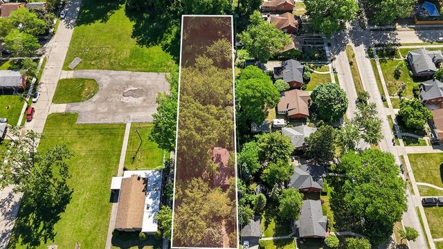 23830 Scotia Road, Oak Park, MI 48237