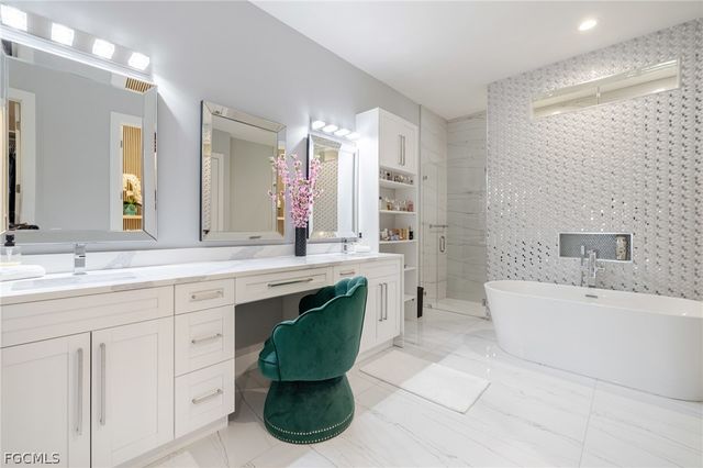 2524 SW 25th ST, Cape Coral, FL 33914