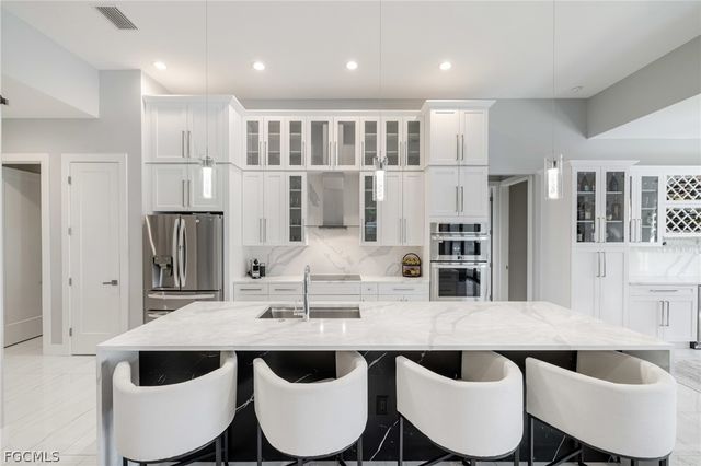 2524 SW 25th ST, Cape Coral, FL 33914