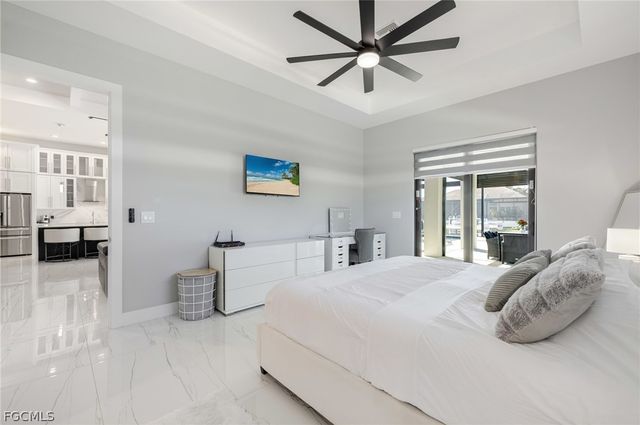 2524 SW 25th ST, Cape Coral, FL 33914