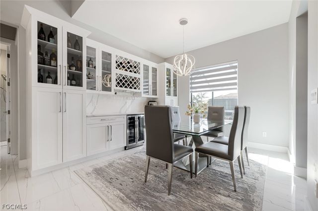 2524 SW 25th ST, Cape Coral, FL 33914