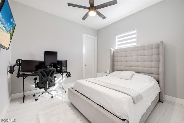 2524 SW 25th ST, Cape Coral, FL 33914