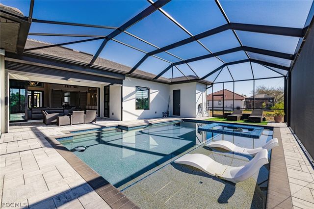 2524 SW 25th ST, Cape Coral, FL 33914