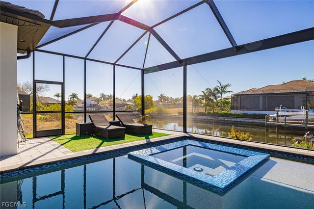 2524 SW 25th ST, Cape Coral, FL 33914