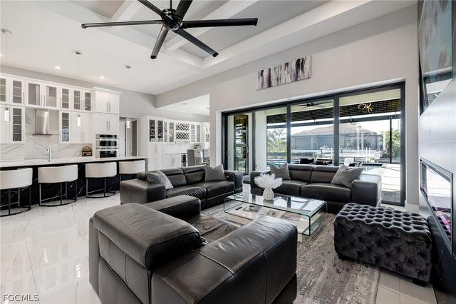 2524 SW 25th ST, Cape Coral, FL 33914