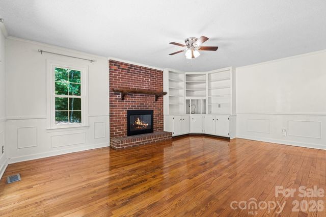 3132 Stoney Brook Drive, Lenoir, NC 28645