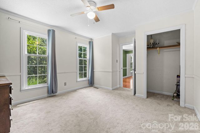 3132 Stoney Brook Drive, Lenoir, NC 28645