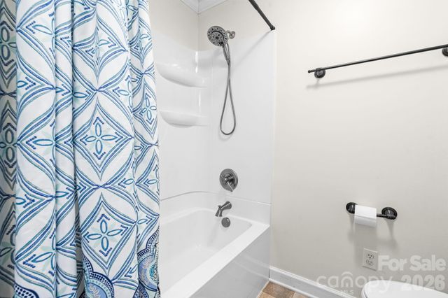 3132 Stoney Brook Drive, Lenoir, NC 28645