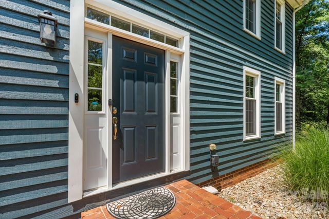 3132 Stoney Brook Drive, Lenoir, NC 28645